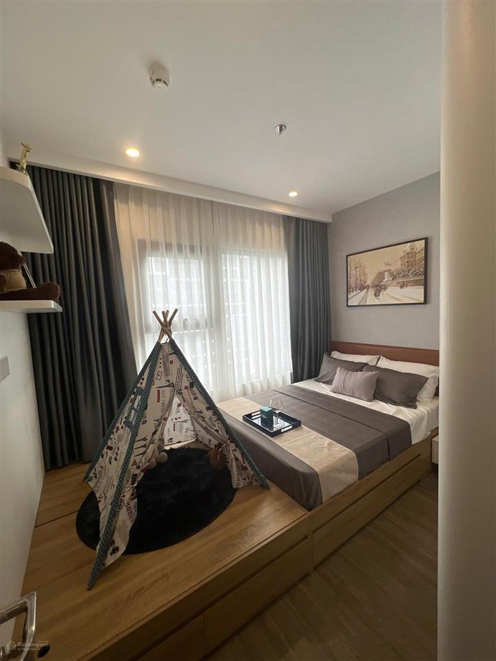 Chính chủ bán gấp trong tuần ch 2pn + 1, dt 64m2, the sakura  smart city, giá 4.8 tỷ  0824 554 ***