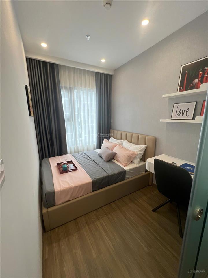 Chính chủ bán gấp trong tuần ch 2pn + 1, dt 64m2, the sakura  smart city, giá 4.8 tỷ  0824 554 ***