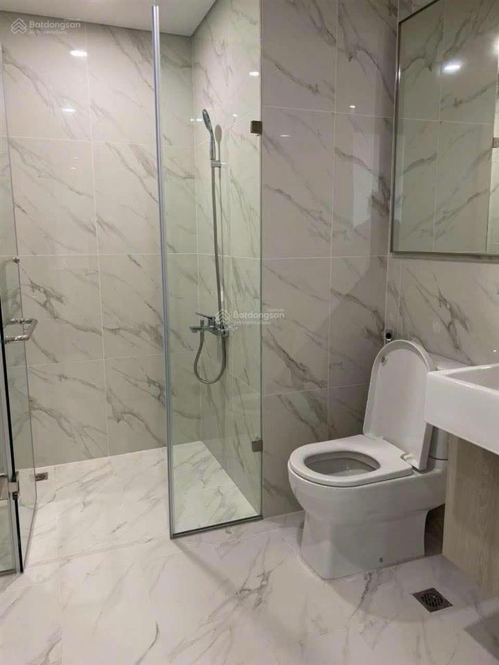 Chính chủ cần bán gấp ch 1pn + 1 tại vinhomes smart city, dt 43m2 giá 4 tỷ.  0824 554 ***