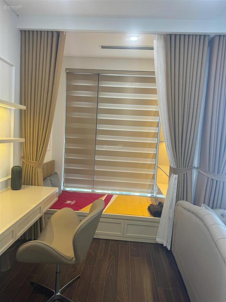 Chính chủ bán gấp trong tuần ch 2pn + 1, dt 64m2, masteri west height  smart city giá bao phí