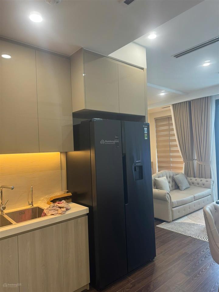 Chính chủ bán gấp trong tuần ch 2pn + 1, dt 64m2, masteri west height  smart city giá bao phí