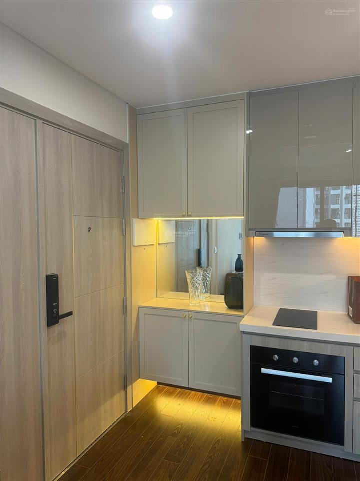 Chính chủ bán gấp trong tuần ch 2pn + 1, dt 64m2, masteri west height  smart city giá bao phí