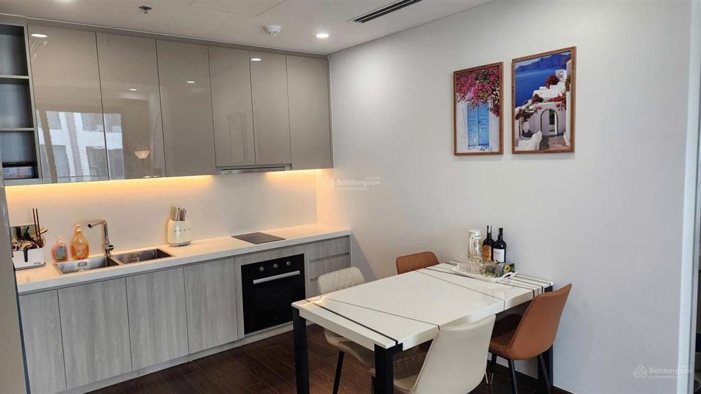 Chính chủ bán gấp trong tuần ch 3pn, dt 75m2, masteri west heights  smart city, giá 6 tỷ bao phí