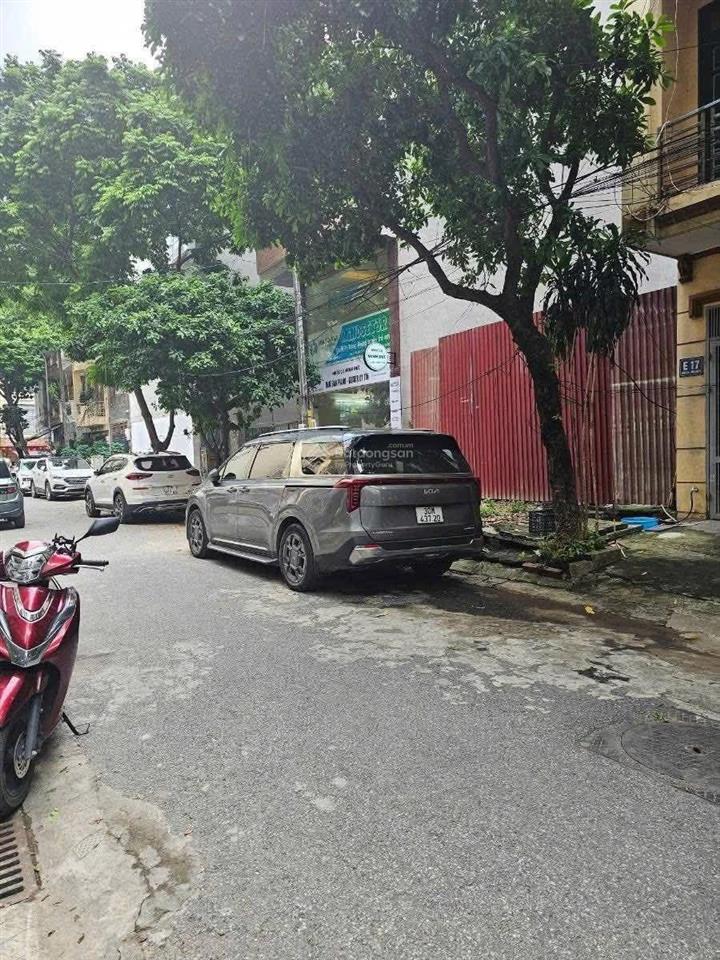 Đất vàng dương khuê, hàng hiếm  79m2 mặt tiền 6m, vỉa hè kinh doanh, ô tô tránh nhau hơn 30 tỷ.