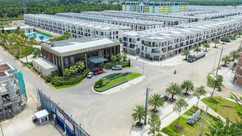 Căn hộ 2pn 2wc, 60m2 tại k  home avenue, 22 triệu vnd/m2 mặt tiền đường 25c sân bay long thành