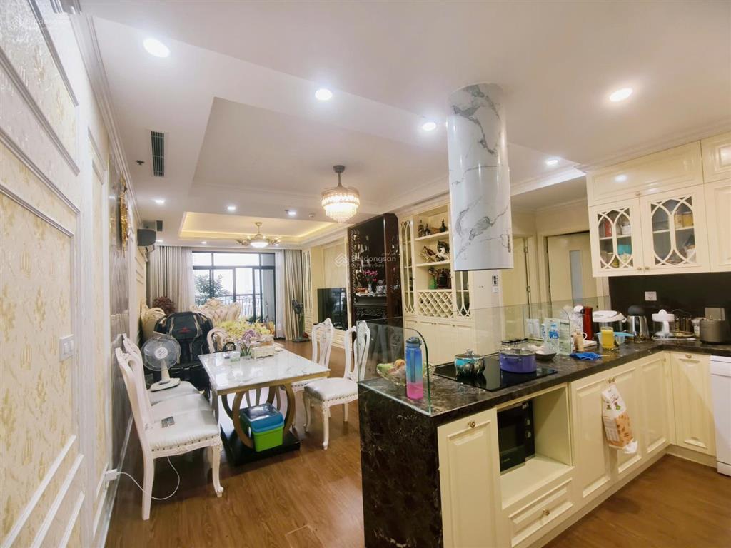 Chính chủ cần bán gấp cc new skyline, 9,876 tỷ, 126m2, 3pn, 2wc, đẹp, nhiều tiện ích