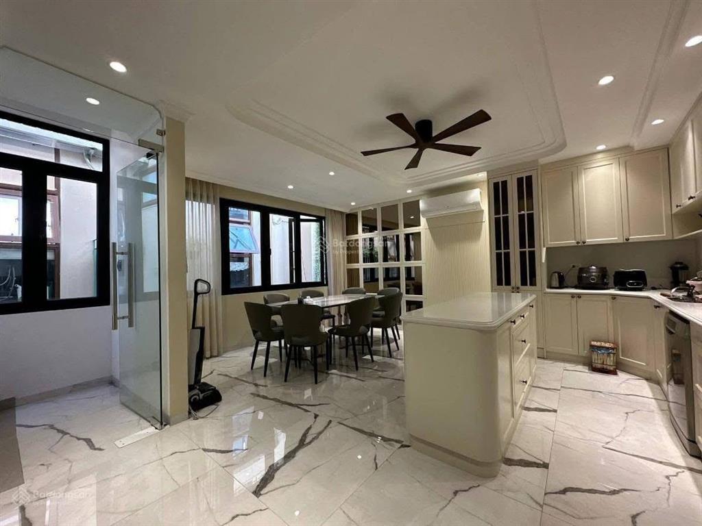 Nhỉnh 20 tỷ bán triệu việt vương, 50m,6t, mt7 thang máy