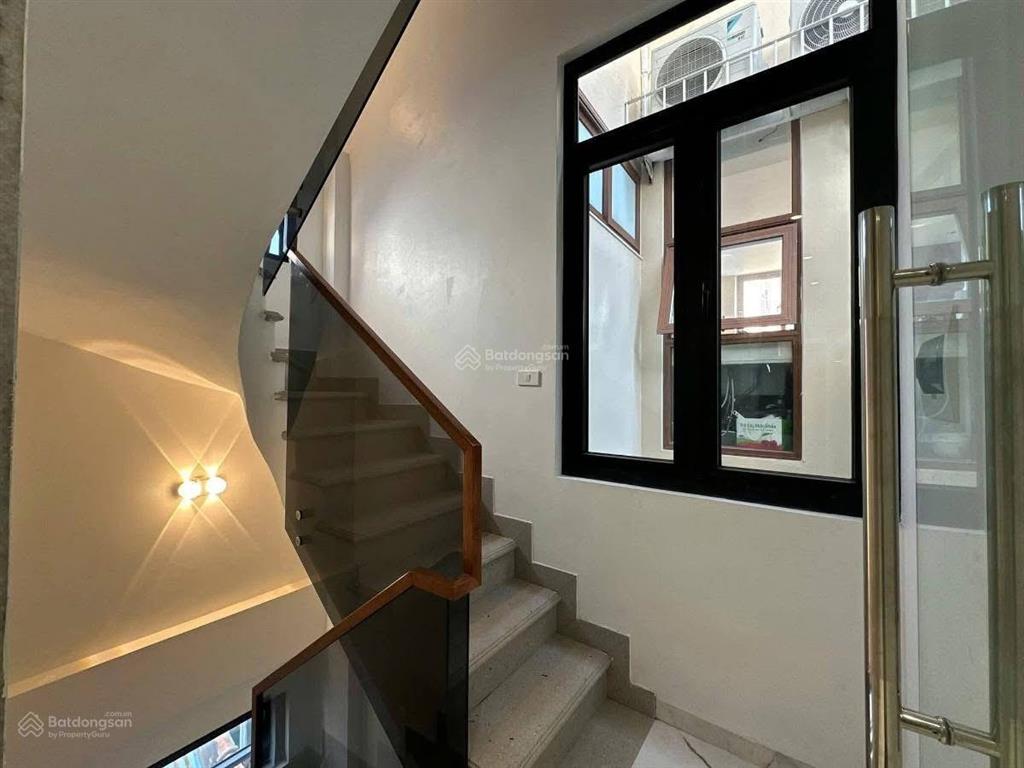 Nhỉnh 20 tỷ bán triệu việt vương, 50m,6t, mt7 thang máy