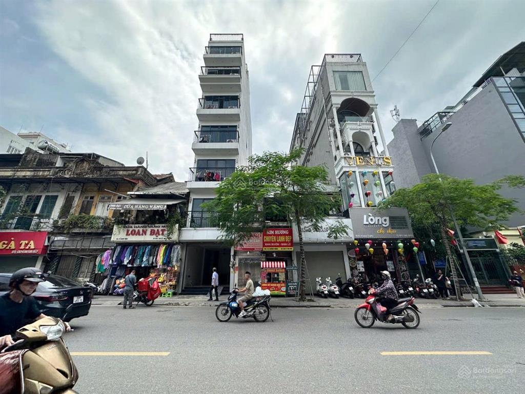 Nhỉnh 30 tỷ  85m  mặt phố khâm thiên  đống đa
