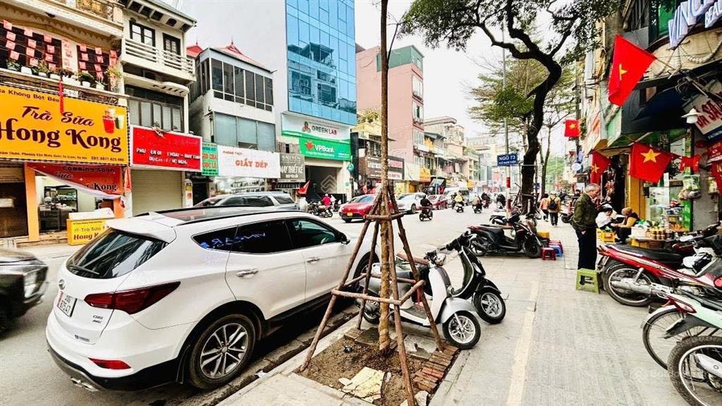 Nhỉnh 30 tỷ  85m  mặt phố khâm thiên  đống đa