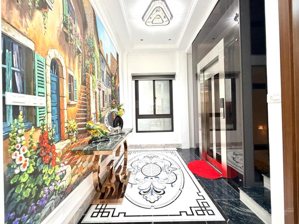 Siêu phẩm hào nam lô góc 61m ,6t mt 5m 17.5 tỷ 2 thoáng thang máy