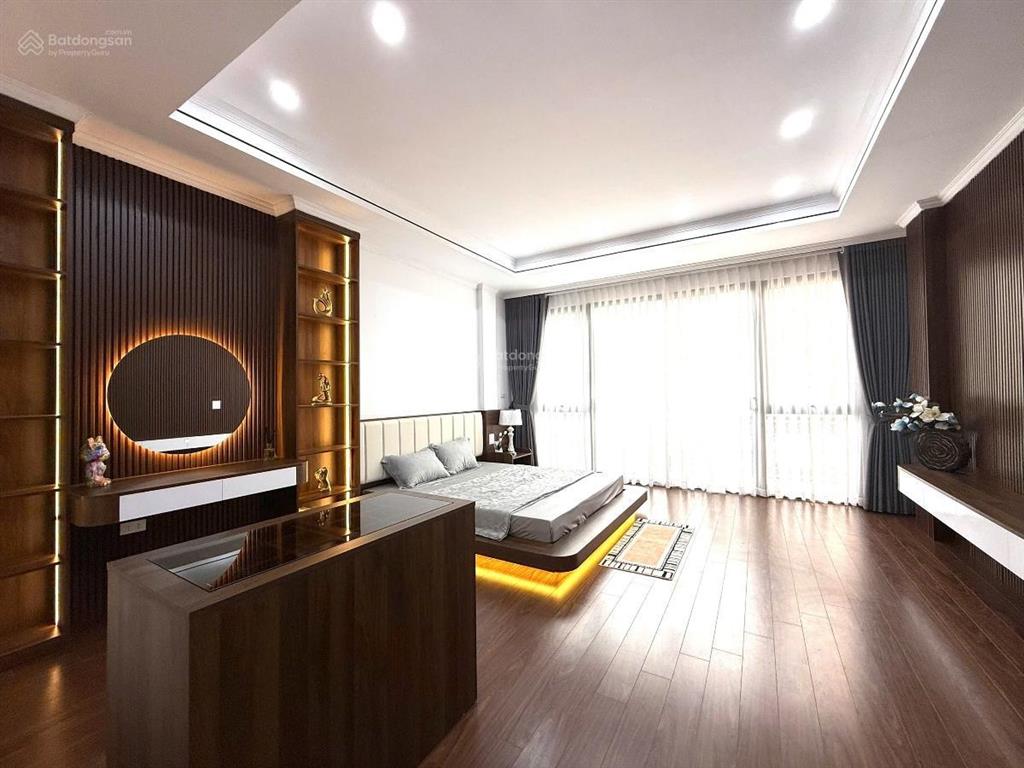 Siêu phẩm hào nam lô góc 61m ,6t mt 5m 17.5 tỷ 2 thoáng thang máy