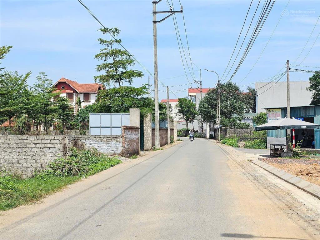 Đất 102m2 cần chuyển nhượng với giá thấp hơn xung quanh