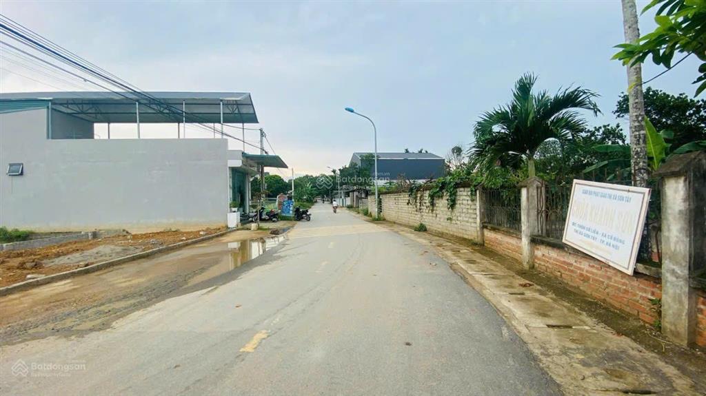Bán nhanh mảnh đất 100m2 giá 2,3 tỷ hòa lạc ngay trục chính giảm giá 700tr