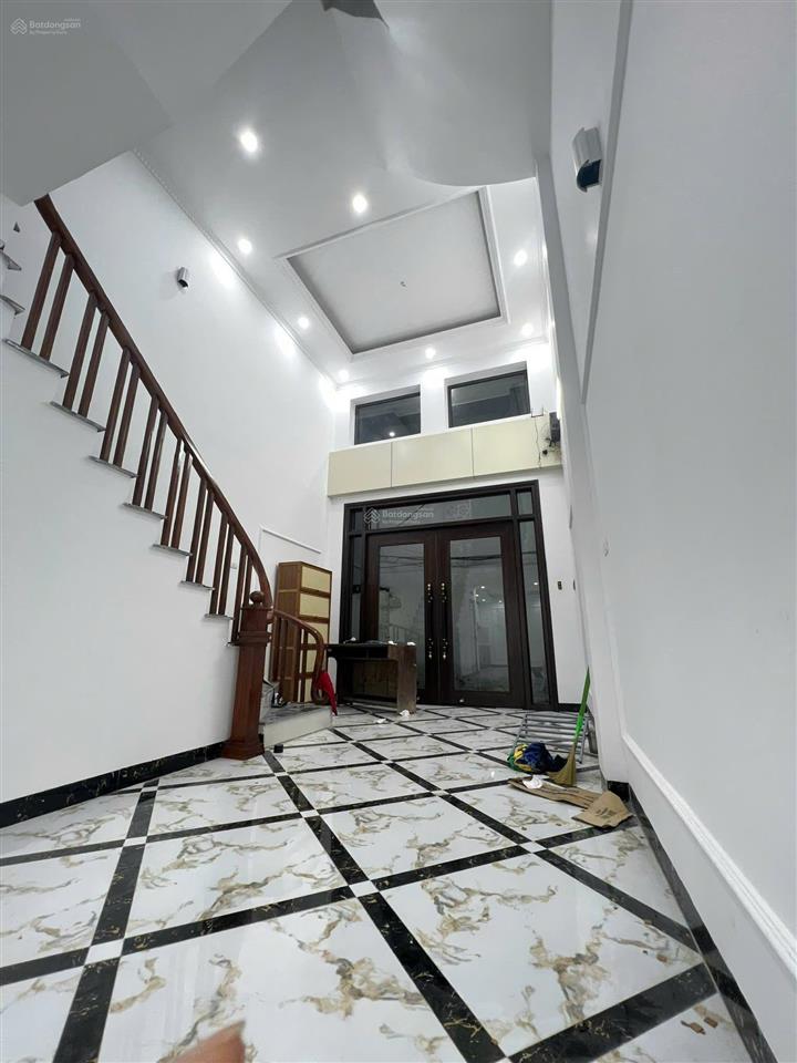 Chính chủ, bán nhà 43m, 5 tầng, ngõ trạm bơm, văn điển, thanh trì