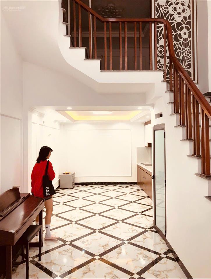 Chính chủ, bán nhà 43m, 5 tầng, ngõ trạm bơm, văn điển, thanh trì