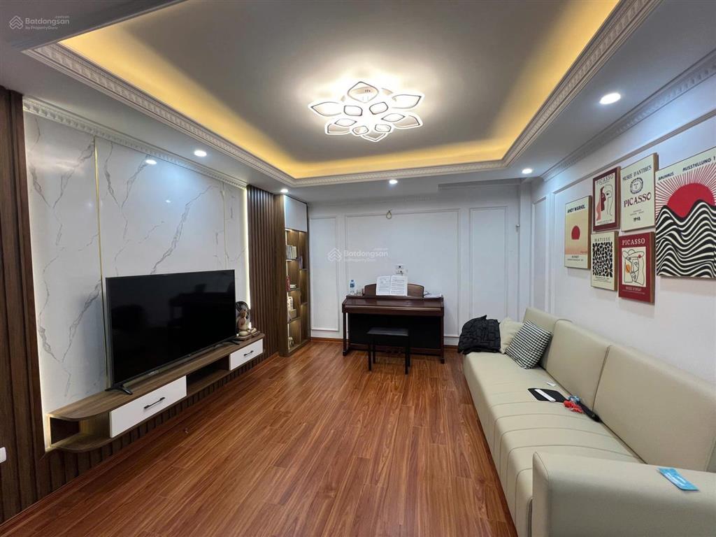 Chính chủ, bán nhà 43m, 5 tầng, ngõ trạm bơm, văn điển, thanh trì