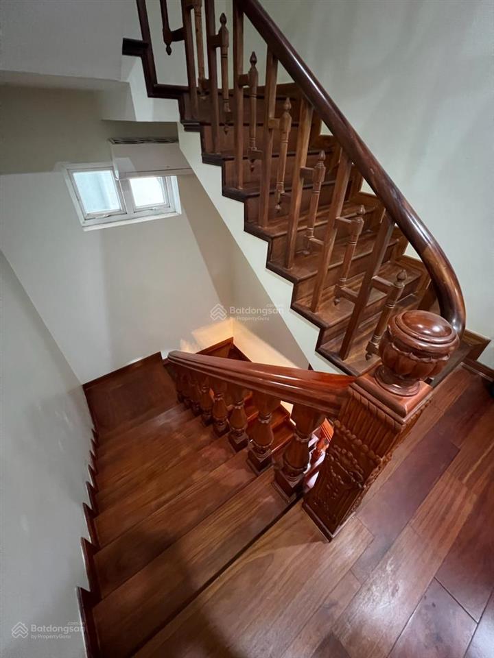 Bán biệt thự siêu vip khu đô thị vĩnh hoàng  hoàng mai 200m2 x 4 tầng x 12m mặt tiền x 68 tỷ.