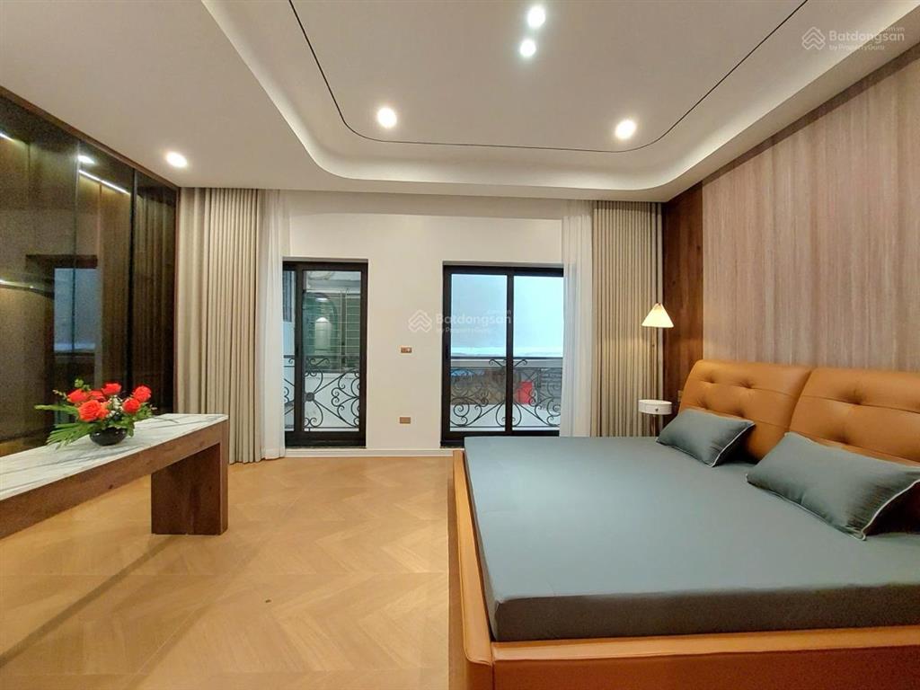 Giảm chào 2 tỷ. bán nhà phố bạch mai, 50m2 x 6 tầng thang máy x 5m mặt tiền x 13 tỷ. nhà mới đẹp.