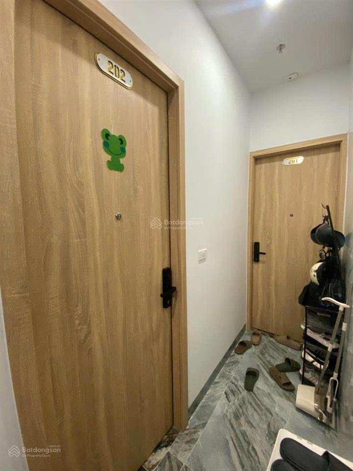 Chính chủ bán căn chung cư mini tại trung kính  105m2 x 8 tầng x 5m mặt tiền x 33 tỷ.không q.hoach