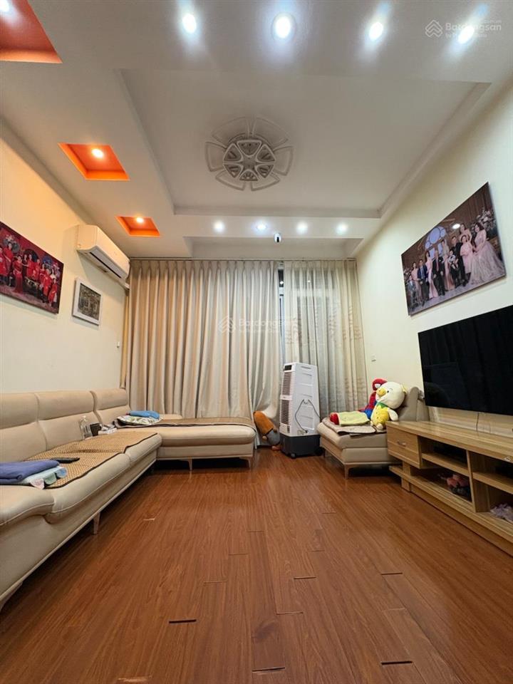 Bán nhà phân lô trần duy hưng  cầu giấy  50m2 x 5 tầng x 4m mặt tiền x 13 tỷ. nhà dân xây ko qh