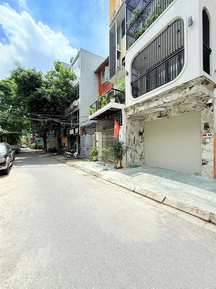 Siêu hiếm bán nhà nguyễn phong sắc xây mới, 60m2 x 7 tầng x 4m mặt tiền. giá 32 tỷ. ô tô vỉa hè