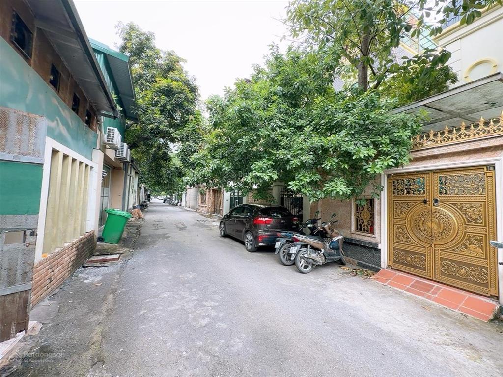 Bán biệt thự vip  khu đô thị sông đà  trần văn lai, 200m2 x 4 tầng x 10m mặt tiền. giá 77 tỷ