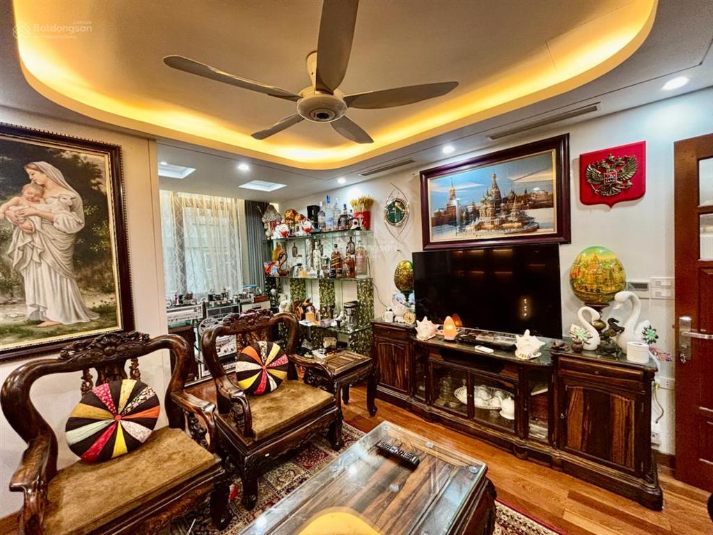 Siêu hiếm bán nhà phân lô trần duy hưng  65m2 x 7 tầng thang máy x 4,5m mặt tiền x 35 tỷ. ô tô