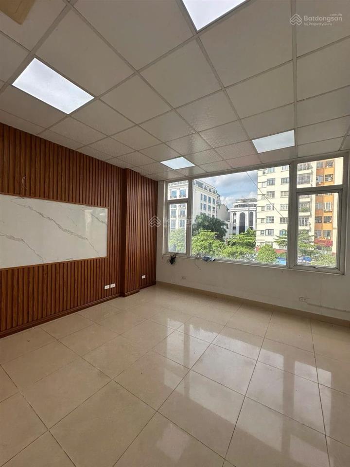 Bán nhà mặt phố nguyễn hoàng, 80m2 x 7 tầng thang máy x 5m mặt tiền x 48 tỷ, kinh doanh sầm uất