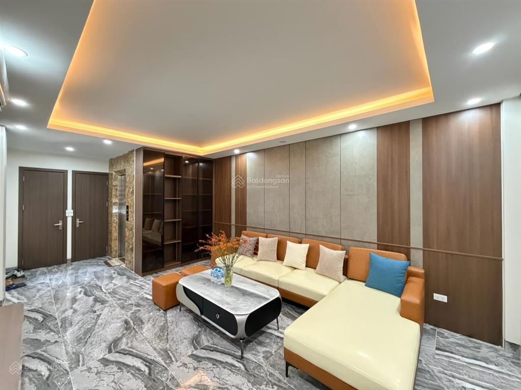 Nhà đẹp tìm chủ đón tết  bán nhà xã đàn  45m x 7 tầng thang máy x 4,5m mặt tiền x 18,9 tỷ. mới
