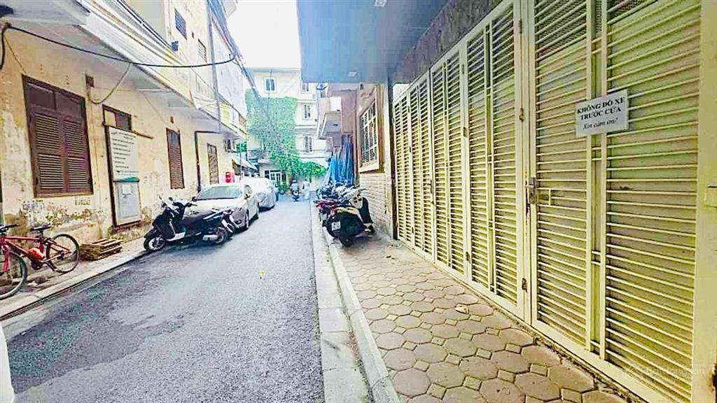 Bán nhà phân lô ô tô tránh thái hà  đống đa , 80m2 x 7 tầng thang máy x 6m mặt tiền x 35 tỷ.