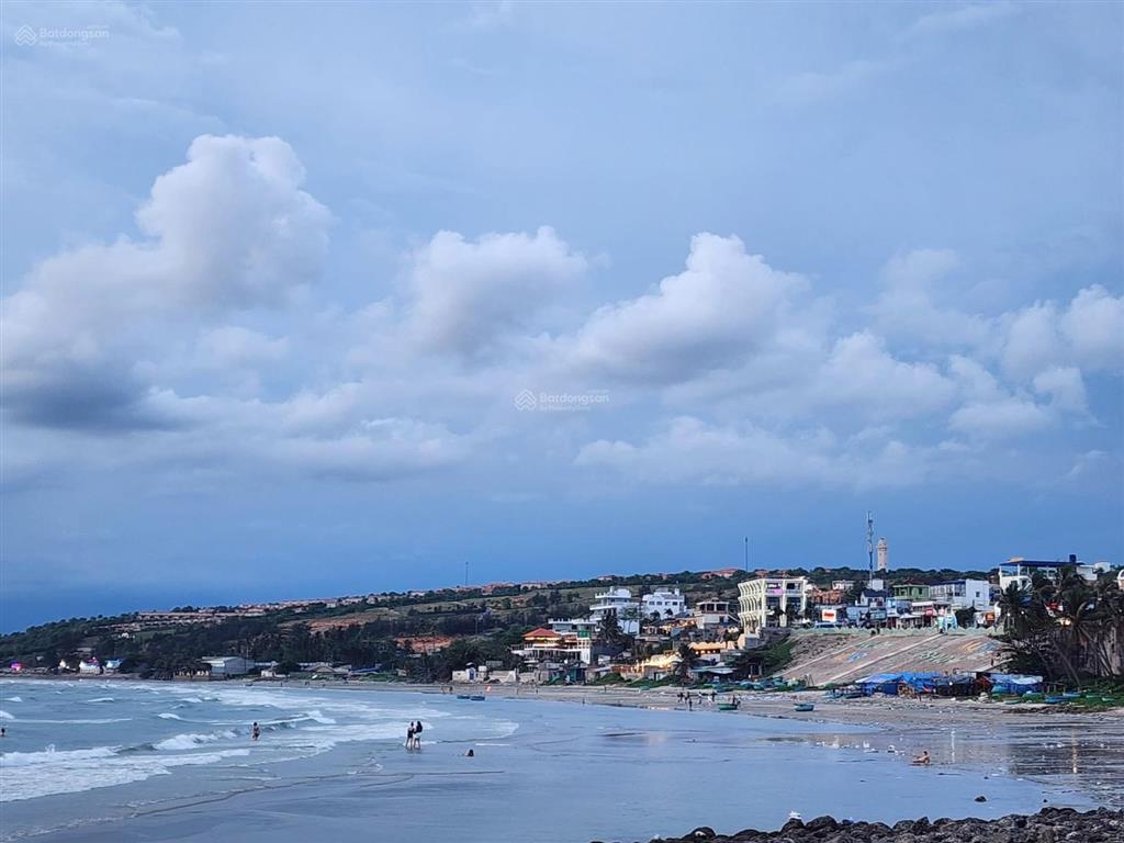 Bán đất thổ cư đường nhựa nguyễn thanh hùng mũi né. vị trí trung tâm khu dân cư. giá ngộp đầu tư