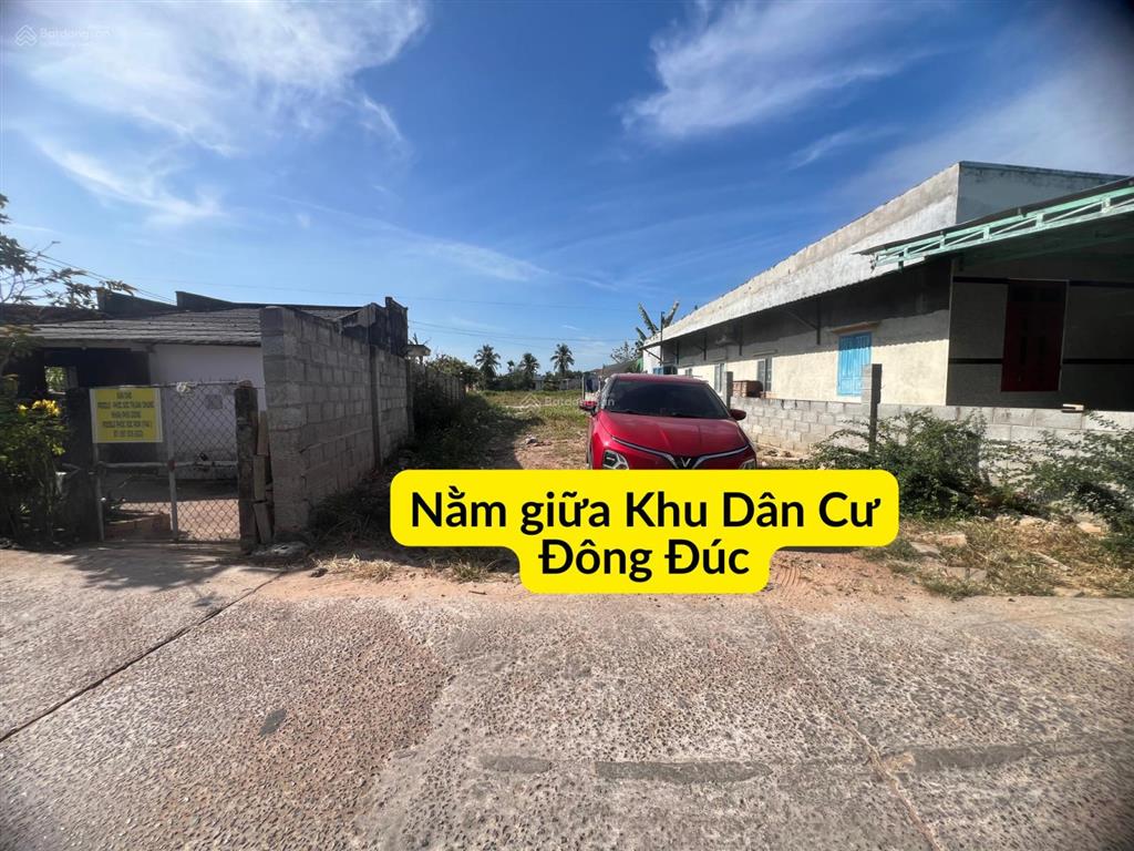 Bán đất thổ cư xây biệt thự phú long, 895m2 có 403m2 thổ cư giá cực tốt chỉ 2,95 tỷ (3,2tr/m2)