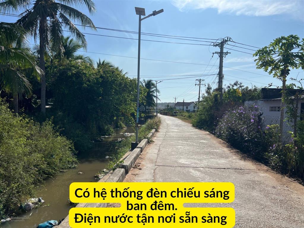Bán đất thổ cư xây biệt thự phú long, 895m2 có 403m2 thổ cư giá cực tốt chỉ 2,95 tỷ (3,2tr/m2)
