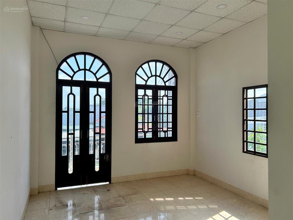 Nhà cấp 3 trung tâm phú thuỷ, phan thiết, đường nhựa ô tô tránh nhau giá chỉ 3,6 tỷ