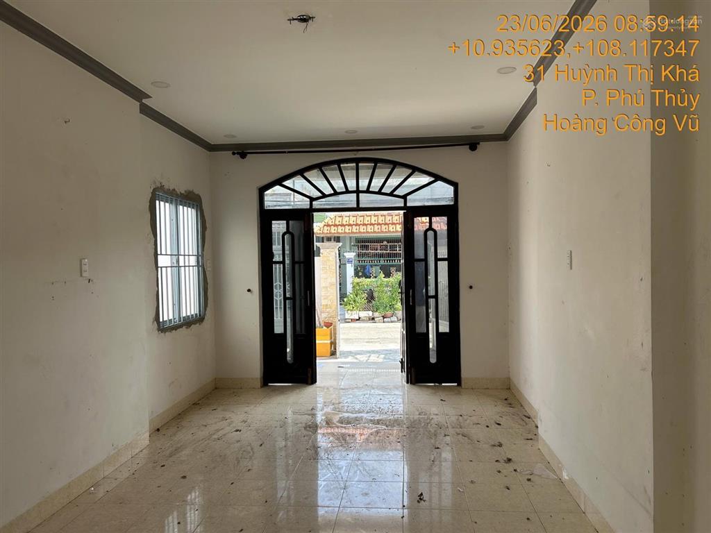 Nhà cấp 3 trung tâm phú thuỷ, phan thiết, đường nhựa ô tô tránh nhau giá chỉ 3,6 tỷ
