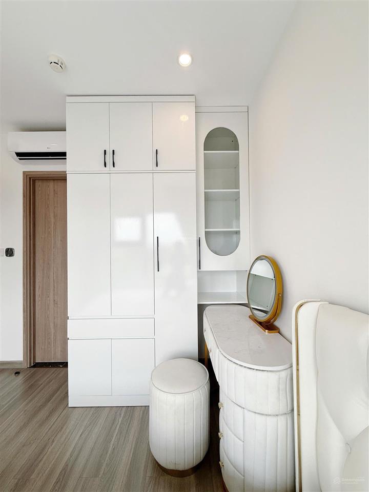 Chính chủ bán căn hộ 2pn, 2wc, full nội thất cao cấp beverly solari  oasis