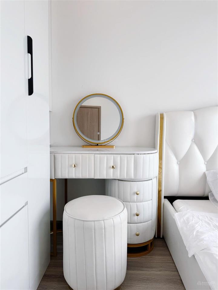 Chính chủ bán căn hộ 2pn, 2wc, full nội thất cao cấp beverly solari  oasis