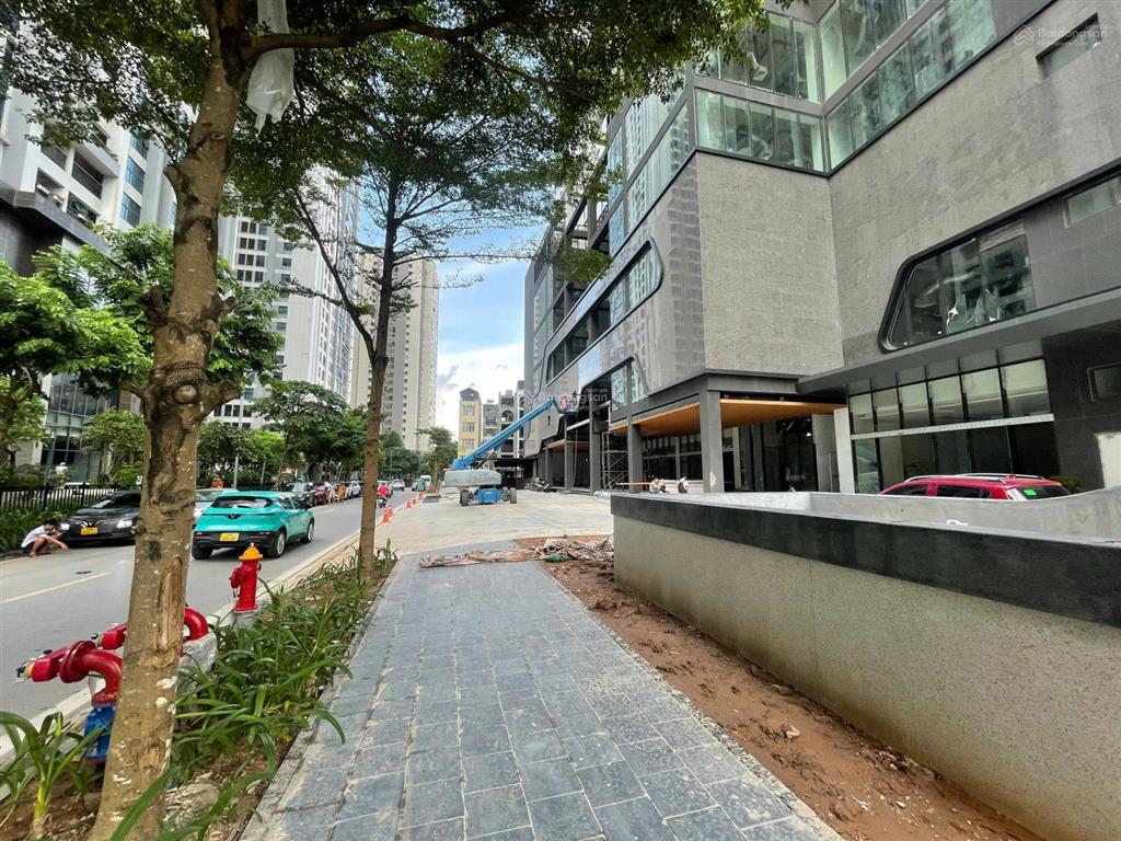 Cho thuê mặt bằng nhà hàng 5001500m2 mặt đường nguyễn cơ thạch kéo dài, gần kdt goldmark city