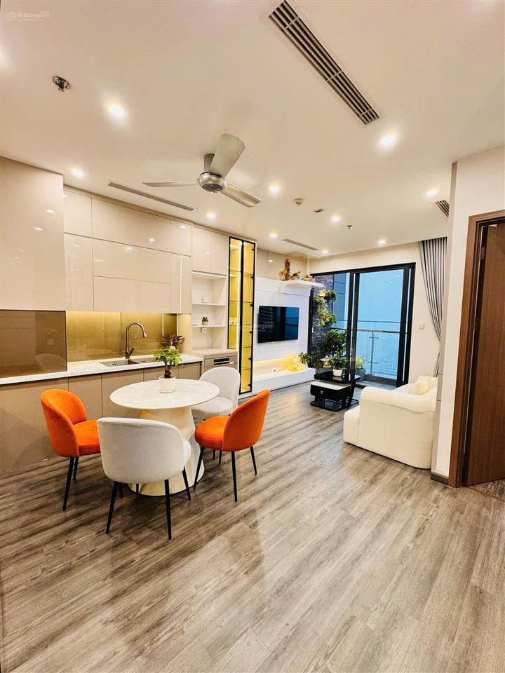 Chính chủ cần bán gấp trong tuần căn 2pn+/64m2 tòa s403 tầng 11 vinhomes smart city
