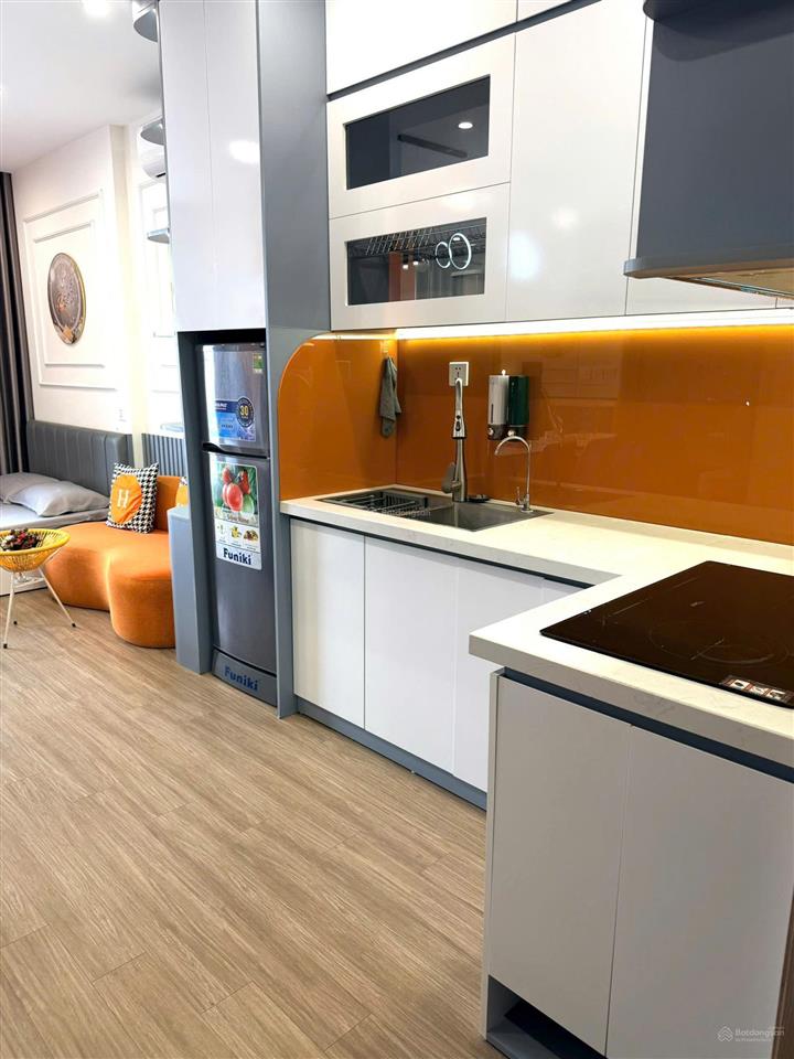 Chính chủ cần bán gấp trong tuần studio 25m2 tòa s303 tầng 1812a vinhomes smart .giá 2,1 tỷ bao phí