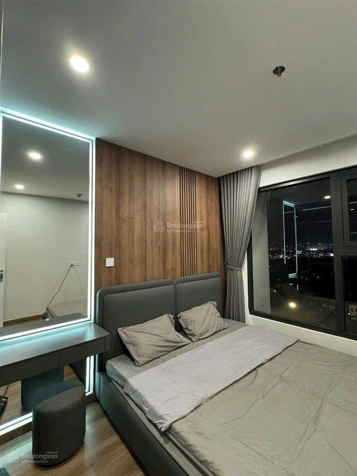 Chính chủ bán gấp trong tuần 3n 81m, tòa lumier tầng 18 giá 7tỷ2 tại vinhomes smart city