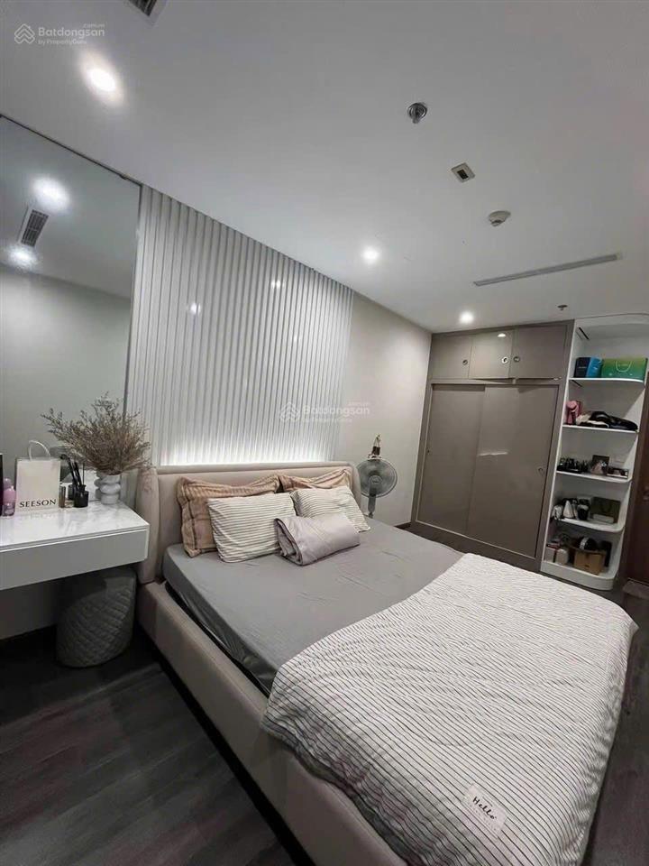 Cần bán nhanh căn hộ vinhomes smart city 3pn, 73m2 do cần tiền bán cắt lỗ cực sâu chỉ 5.5 tỷ
