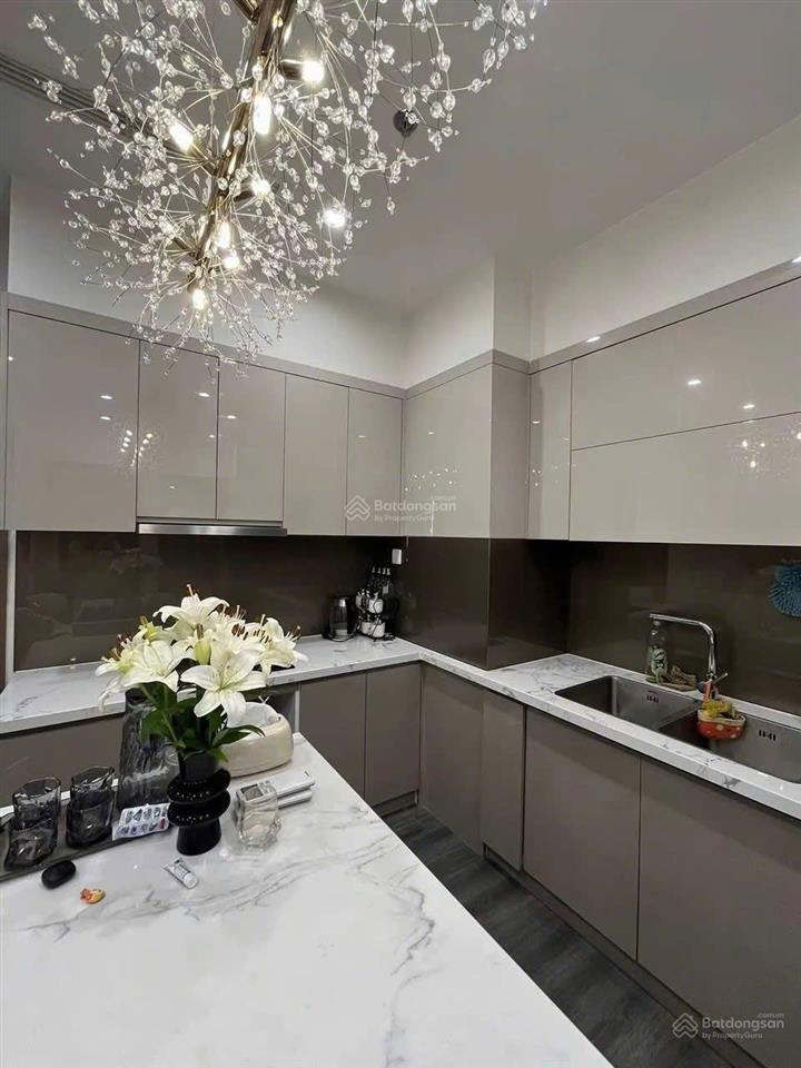 Cần bán nhanh căn hộ vinhomes smart city 3pn, 73m2 do cần tiền bán cắt lỗ cực sâu chỉ 5.5 tỷ