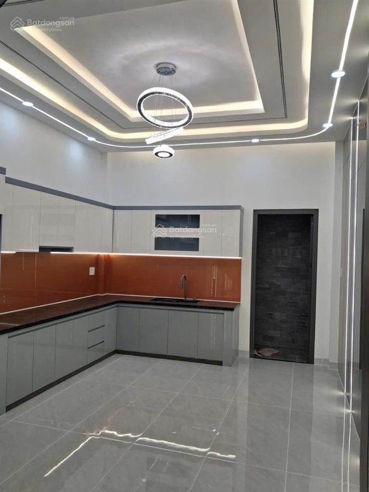 Giá  6 tỷ 250  nhà hxh 6m ngay đường bình trị đông  48m2 ( 4 tầng ) 4pn, 5wc, nở hậu nhẹ.