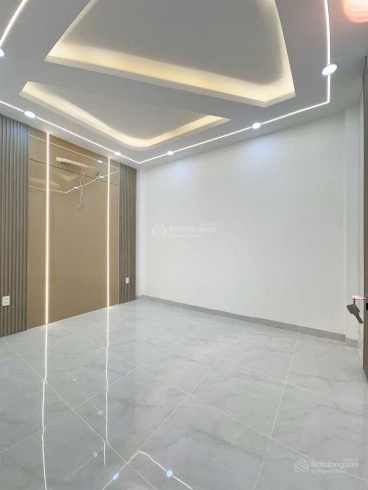 Giá  6 tỷ 250  nhà hxh 6m ngay đường bình trị đông  48m2 ( 4 tầng ) 4pn, 5wc, nở hậu nhẹ.