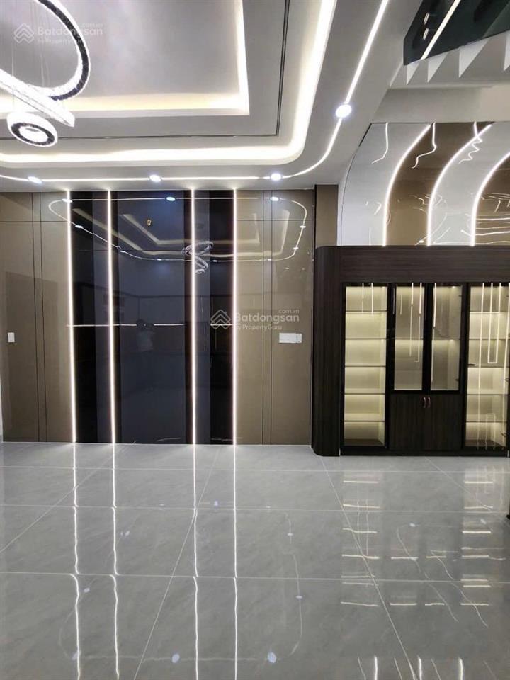 Giá  6 tỷ 250  nhà hxh 6m ngay đường bình trị đông  48m2 ( 4 tầng ) 4pn, 5wc, nở hậu nhẹ.