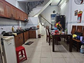 Giá  6 tỷ 200  84m2 ( 3 tầng ) hxh thông đường bình trị đông