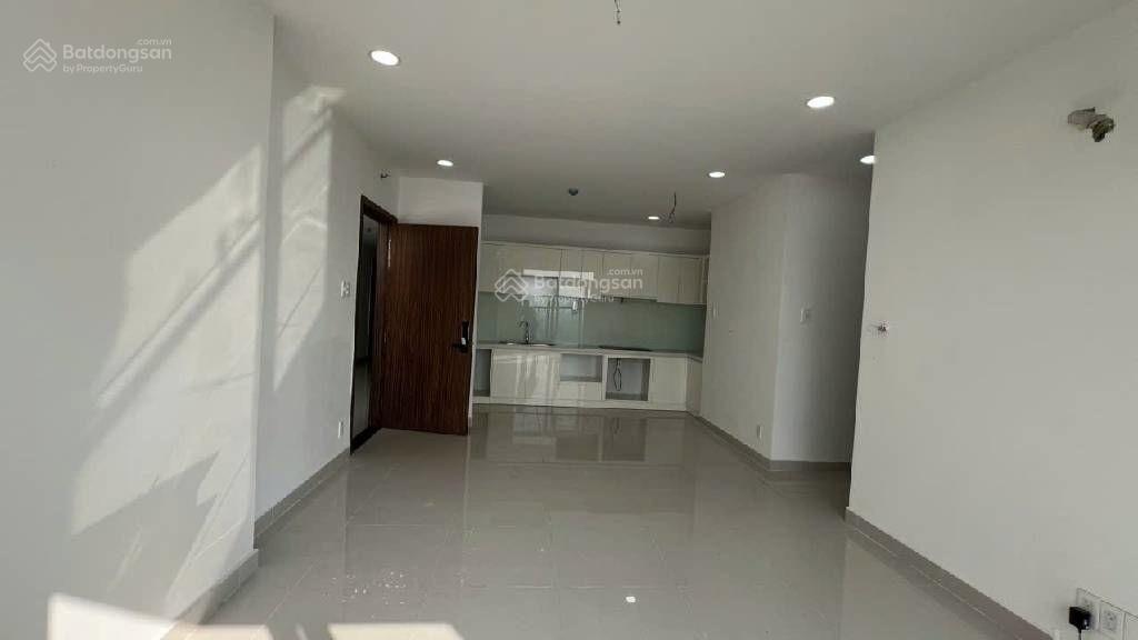 Giá  3 tỷ 550 căn hộ cao cấp the western capital  dt  88m2 ( 8.1 x 11 ) 3 pn, 3 wc.