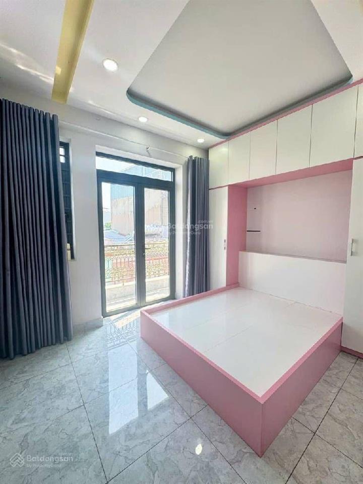 Giá  6 tỷ 850 ( tl ) nhà 4 tầng  đường nhựa 6m  diện tích  4m x 12.2m